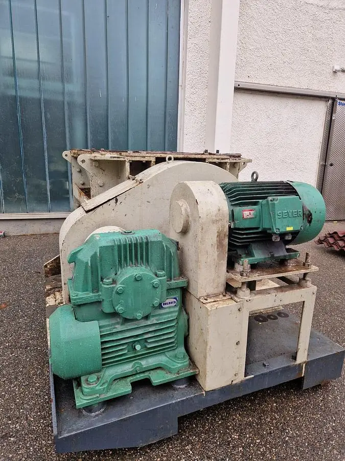 USED RENOLD COARSE CRUSHER