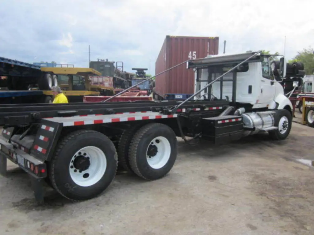 Used INTERNATIONAL PROSTAR PREMIUM ROLL-OFF TRUCK Rolloff Trucks Florida US | USA Transequipment #1542555