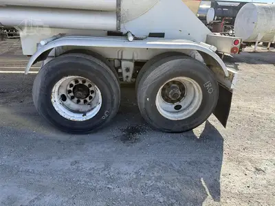 Used 1970 LUBBOCK _UNKNOWN_ Tanker Trailers Indiana US | Lakeshore Equipment Sales #1546595