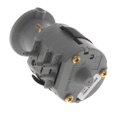 Honeywell RP471A1002 Pneumatic Relay [New]