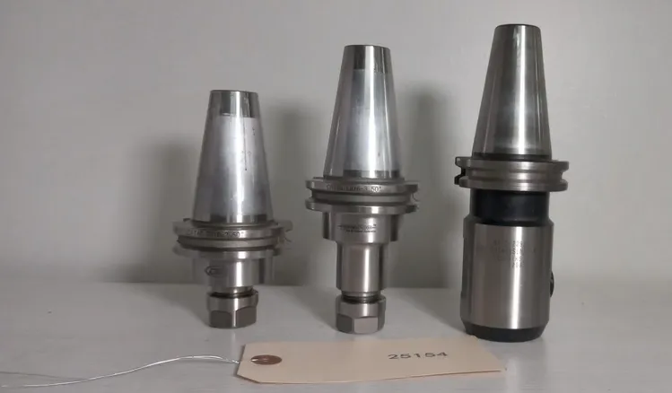 Used SYIC CAT40 Tool Holders | MachineStation #946661