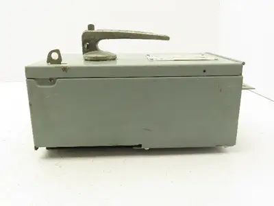 General Electric THP361 Fusible Panelboard Disconnect Switch QMR 30A 600V 3 Pole