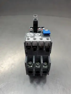 ABB A123010 28A 1000VAC Contactor w/TA25DU & CA510 Auxiliary Contactor 4A43