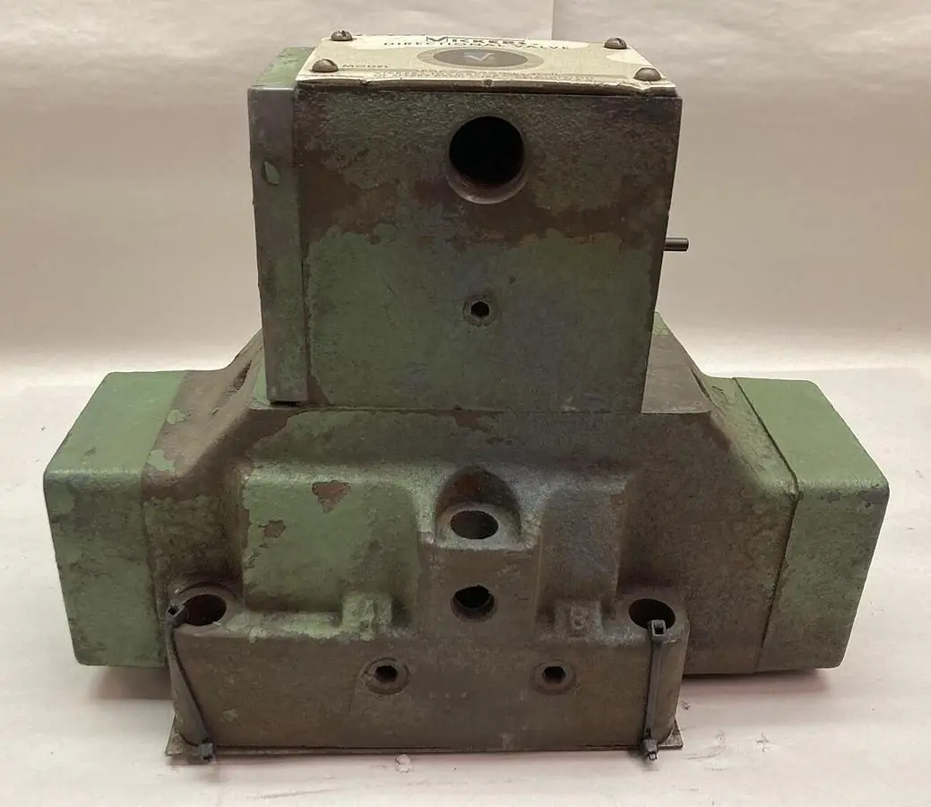 USED VICKERS DG5S4-062AE50 HG