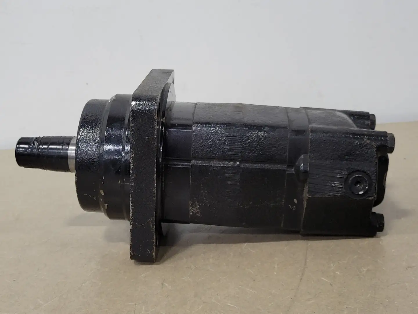Used CHAR-LYNN 105 1060 006 Parts (Hydraulics and Pneumatics) British Columbia CA | Lenmark #264960