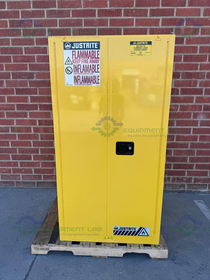 USED JUSTRITE 90 GALLON FLAMMABLE LIQUID STORAGE CABINET W/ SOFT CLOSE DOORS KEY