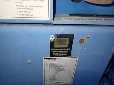 USED 2000 GENIE GS2646