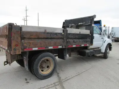 Used 2006 FORD F 650 Dump trucks Manitoba CA | Conquest Truck & Auto Sales #1421333