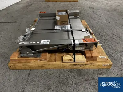 NEW Mettler Toledo Mettler Toledo Floor Scale, Model PUA669
