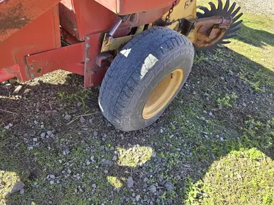 USED 1987 NEW HOLLAND HAYLINER 505