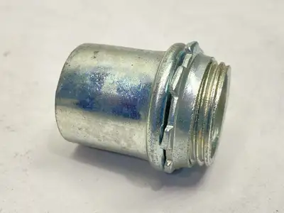 USED HALEX 3/4" SET-SCREW EMT CONDUIT CONNECTOR LOT OF 17