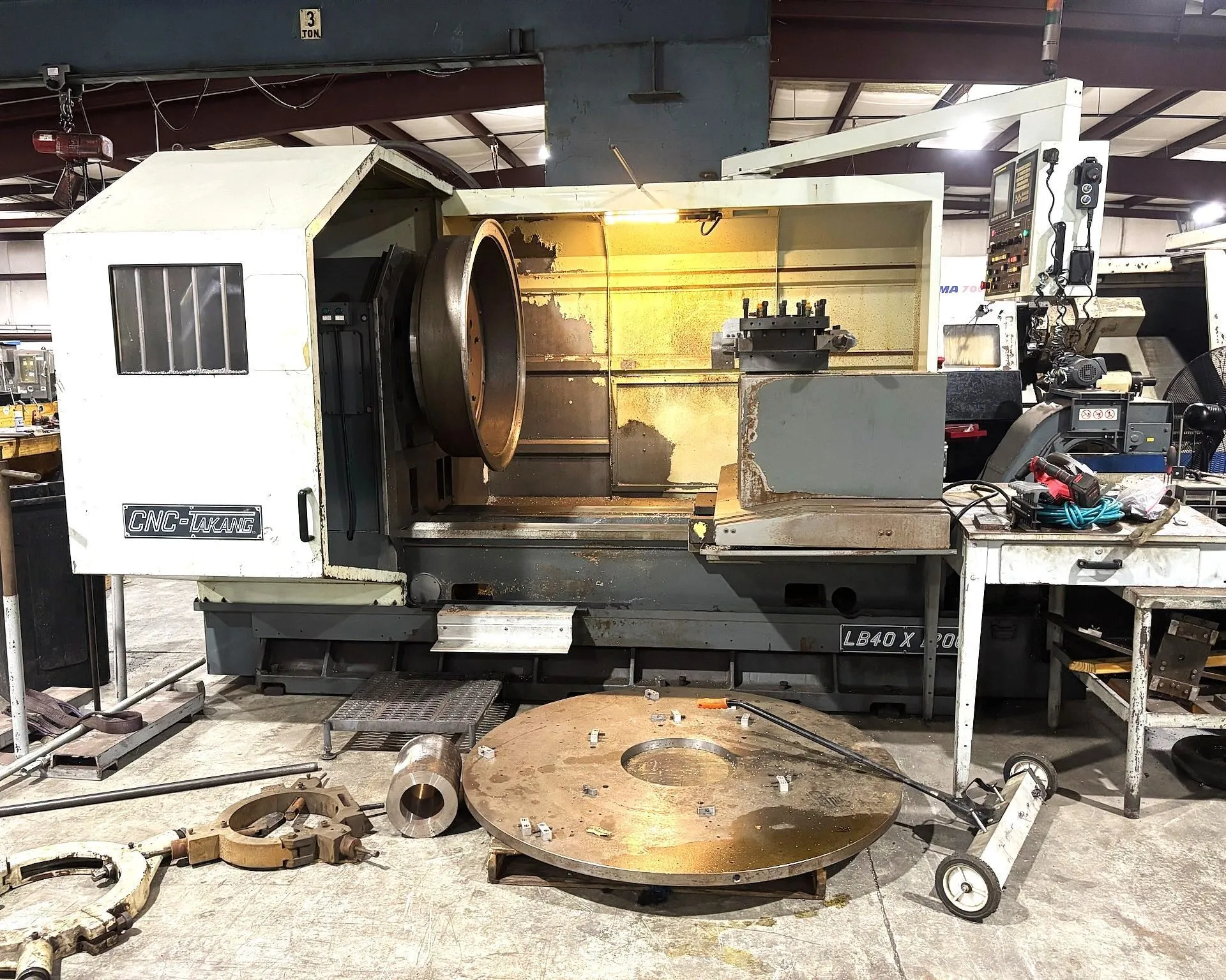 USED 2013 TAKANG LB 40X-1200