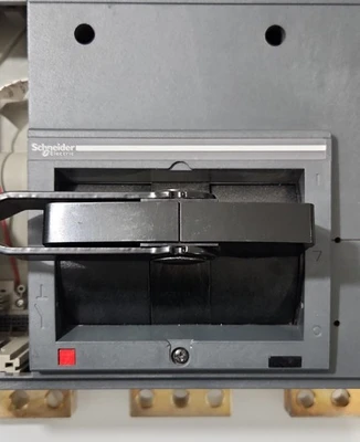 USED Square D 33941