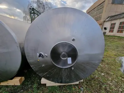_UNKNOWN_ _UNKNOWN_ Tanks SS Europe 5,000-9,999 Litres | Perry Equipment (3)