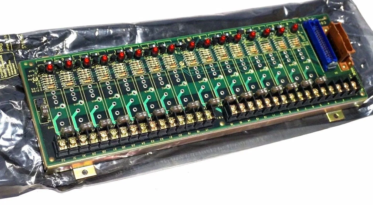 NEW FANUC A20B-1000-0662/01A RELAY BOARD A20B10000662/01A