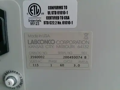 Used _UNKNOWN_ _UNKNOWN_ Laminar Flow Hoods California US | R&D Laboratory Equipment #1302563
