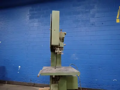 Danckaert 31" Throat Vertical Band Saw