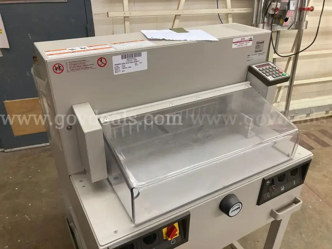 Used Triumph 1369864 Paper Cutters Delaware US | United Machine Co. #1562349