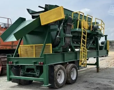 New | in-Stock 2025 MCCLOSKEY R155 Rectangular Screeners Indiana US | Franklin Rock & Recycle LLC #1354578