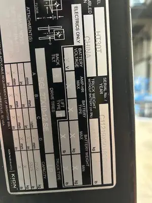 Used LINDE HT30T Internal Combustion Forklifts: Pneumatic Tire Illinois US | Somerset Equipment Sales #1546196