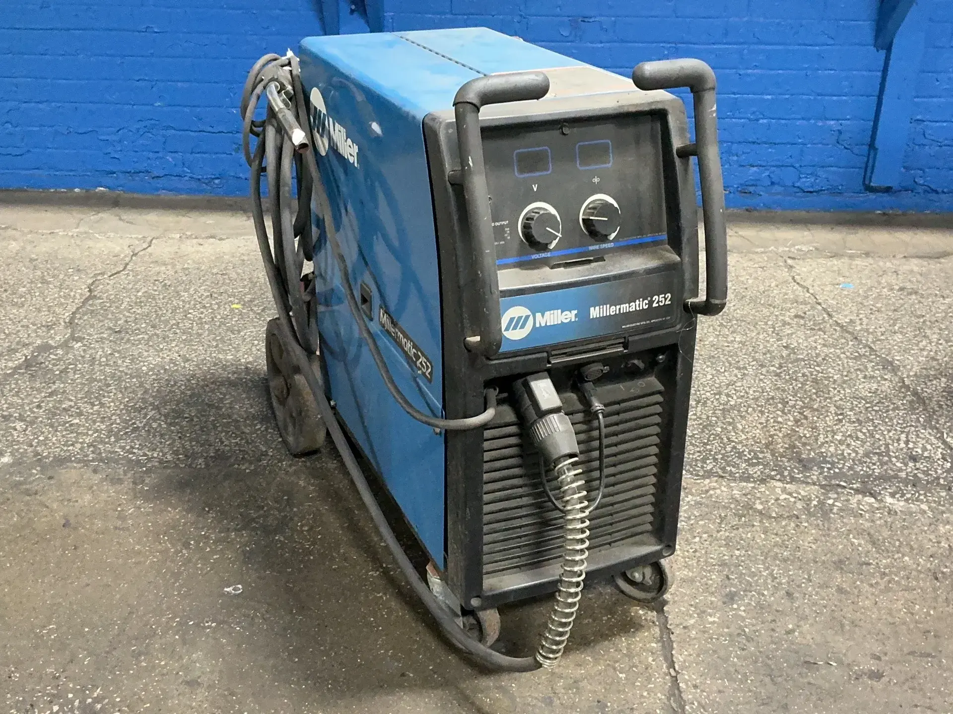 Used MILLER MILLERMATIC 252 Mig Welders Ohio US | HGR 24 #1506600
