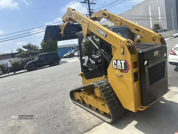 Used 2019 CATERPILLAR 239D3 Compact Track Loaders California US | Lillo Machinery #1403786