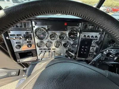 Used 2007 PETERBILT 335 Conventional trucks Texas US | MCO Truck & Equipment #1513818