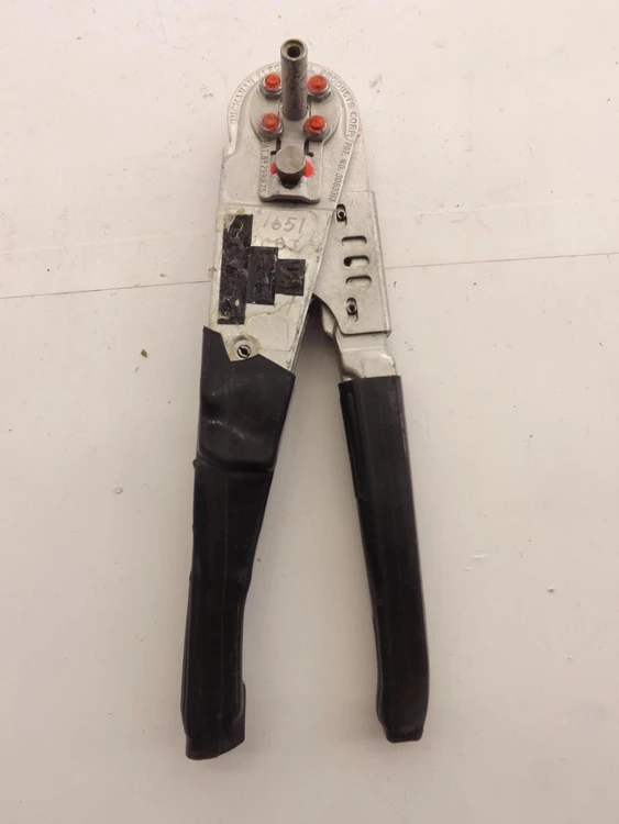 Used BUCHANAN _UNKNOWN_ Wire Crimpers | OCO Industrial #1636092