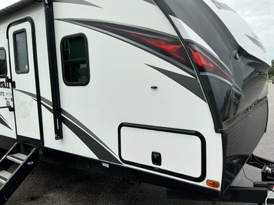 Used 2019 HEARTLAND NORTH TRAIL CALIBER 31BHDD Campers, Caravans, Motorhomes Michigan US | Miedema Asset Management Group #1474478