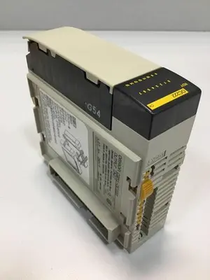 USED OMRON CQM1-OC222