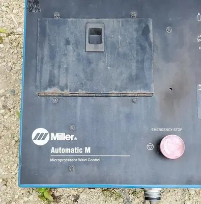 USED MILLER 043268