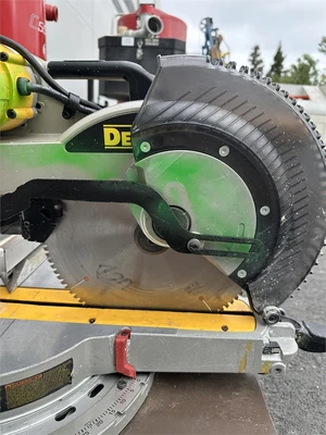 Used 2015 DEWALT "DWS780" Miter Saws California US | MachineryMax #1373244