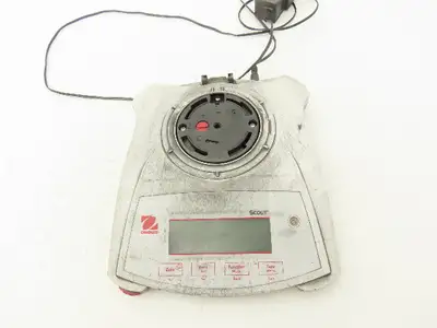 Ohaus Scout SPX223 Precision Analytical Balance Weigh Scale 220 Grams Portable