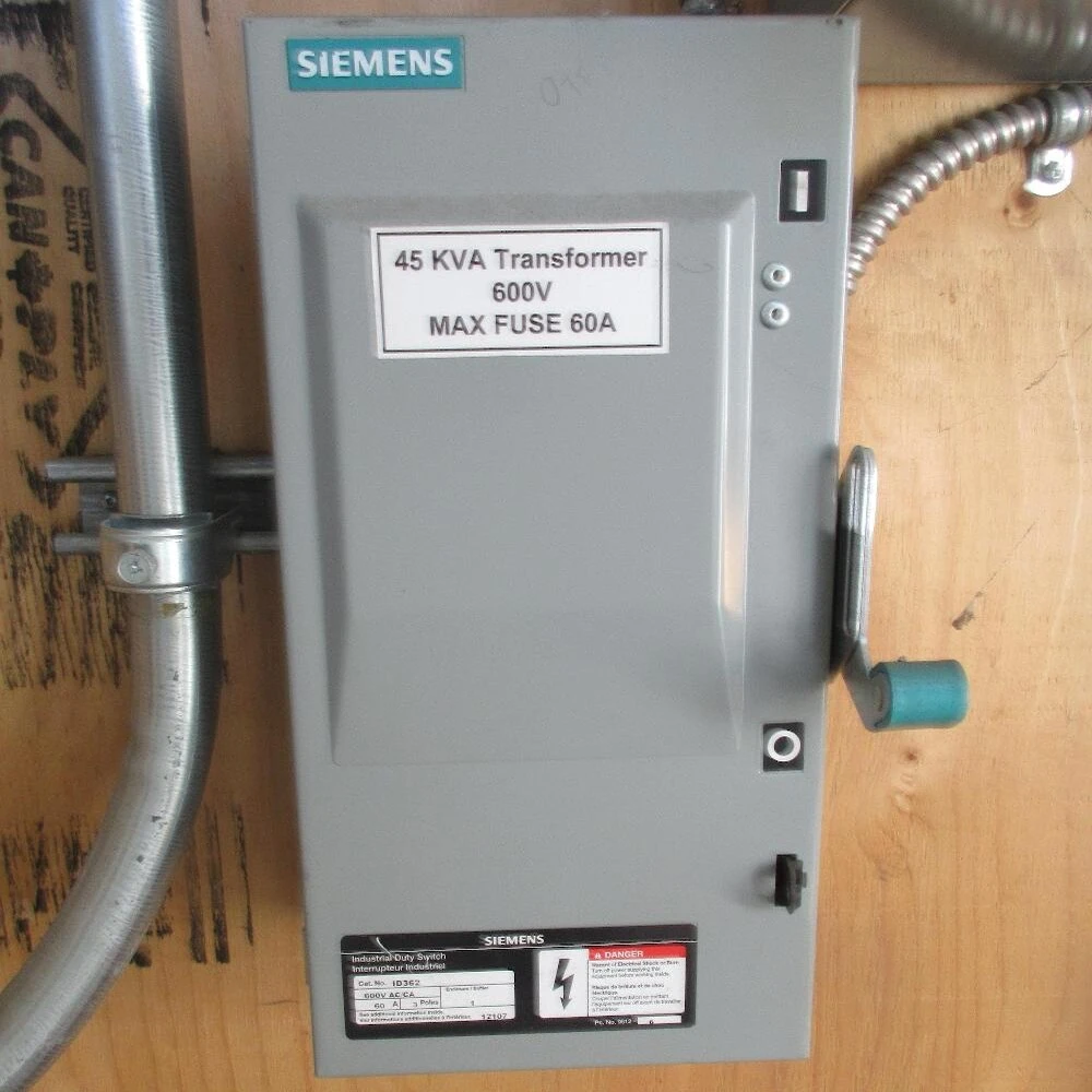 Siemens 60 Amp Fusible Disconnect