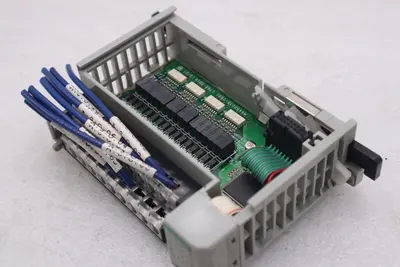 Allen-Bradley 1769-OB16 SER B F/W REV 3.1 Compact I/O Module #B-1340