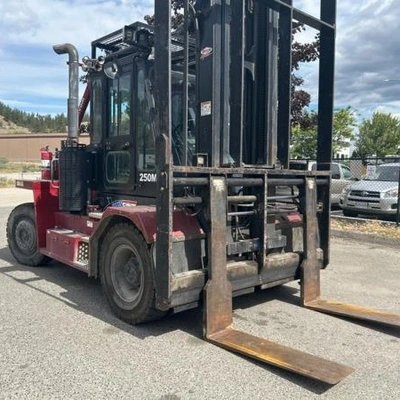 Used 2017 TAYLOR X250M Internal Combustion Forklifts: Pneumatic Tire British Columbia CA | Leavitt Machinery #1443699