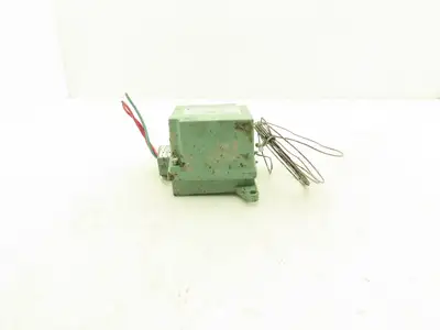Barksdale THR-L2S-10X-Q10 Temperature Switch 125/250/480VAC 25-325°F