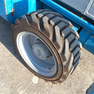USED 2011 Genie GS-5390 RT