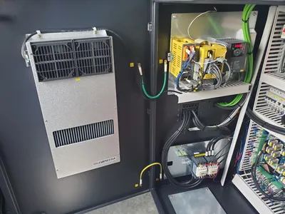 2021 DOOSAN DVF 5000 Vertical Machining Centers (5-Axis or More) | Machinery Resources International (23)