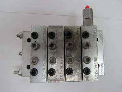 Farval M2500B 4-Section Divider Valve Manifold Assembly M2500-20T, 10T, 10S