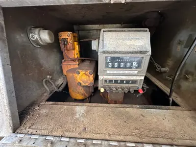 Used 2000 INTERNATIONAL 4900 DT466E Fuel & Lube Trucks Pennsylvania US | Proxy Equipment #1385352