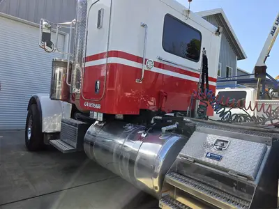 USED 2012 PETERBILT 388