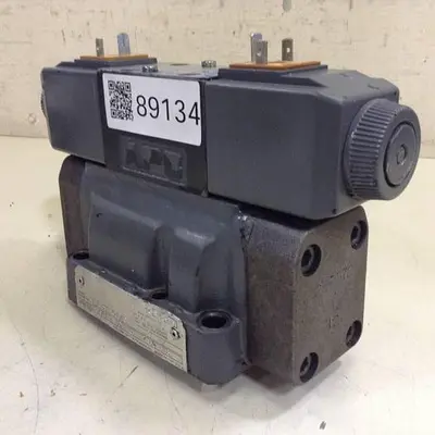 USED VICKERS DG4V-3-6C-M-U-HL7-60-B13
