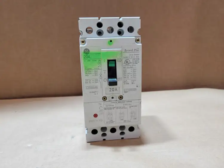 Used GENERAL ELECTRIC FCV36TE020R2 Switchgears British Columbia CA | Lenmark #835554