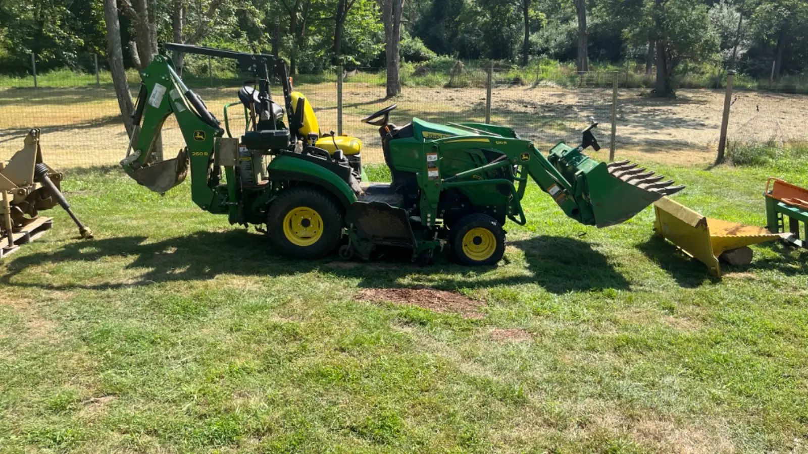 USED 2018 Deere 1025R