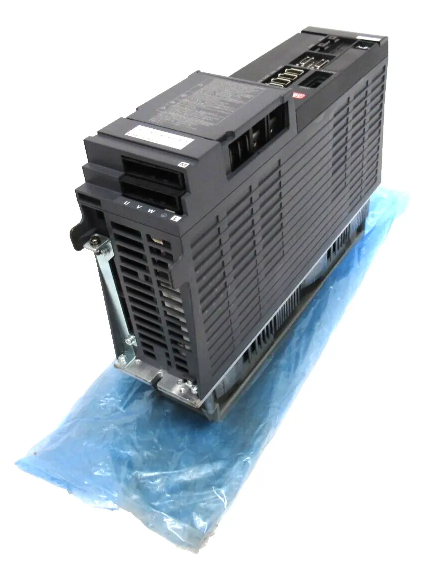 NEW MITSUBISHI ELECTRIC MDS-DH-V2-8084 SERVO DRIVE 4.5KW MDSDHV28084