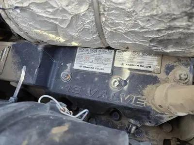 USED 2005 KOMATSU SK1026-5N