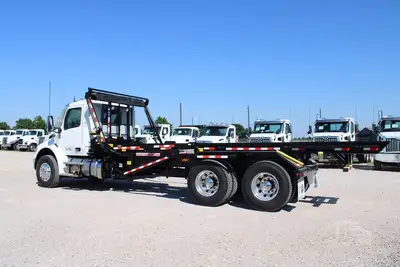 New | in-Stock 2027 PETERBILT 548 Rolloff Trucks Texas US | Roll Off Truck World #1492014