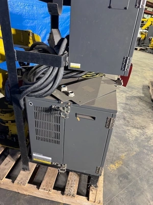 FANUC ArcMate 100 6 Axis Robots | K.B. Industries LLC (9)