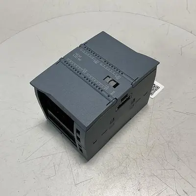 USED SIEMENS 6ES7 223-1BL30-0XB0